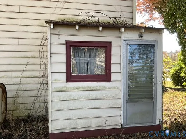 $144,750 | 1633 Stuart Avenue, Petersburg, VA 23803