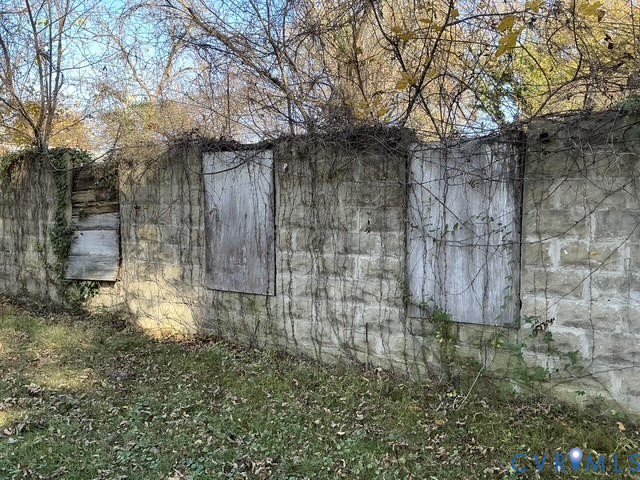 1633 Stuart Avenue Petersburg, VA 23803 - Photo 19 of 28 View of outdoor structure