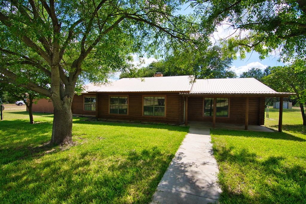 77 East E Highway Rochelle, TX 76872 - Photo 14 of 36
