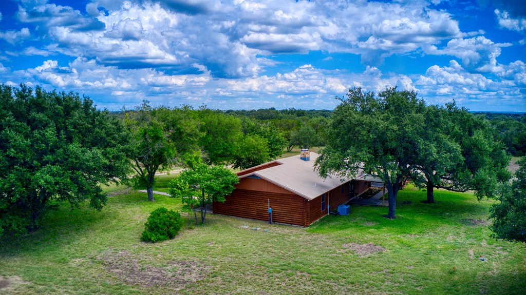 77 East E Highway Rochelle, TX 76872 - Photo 5 of 36