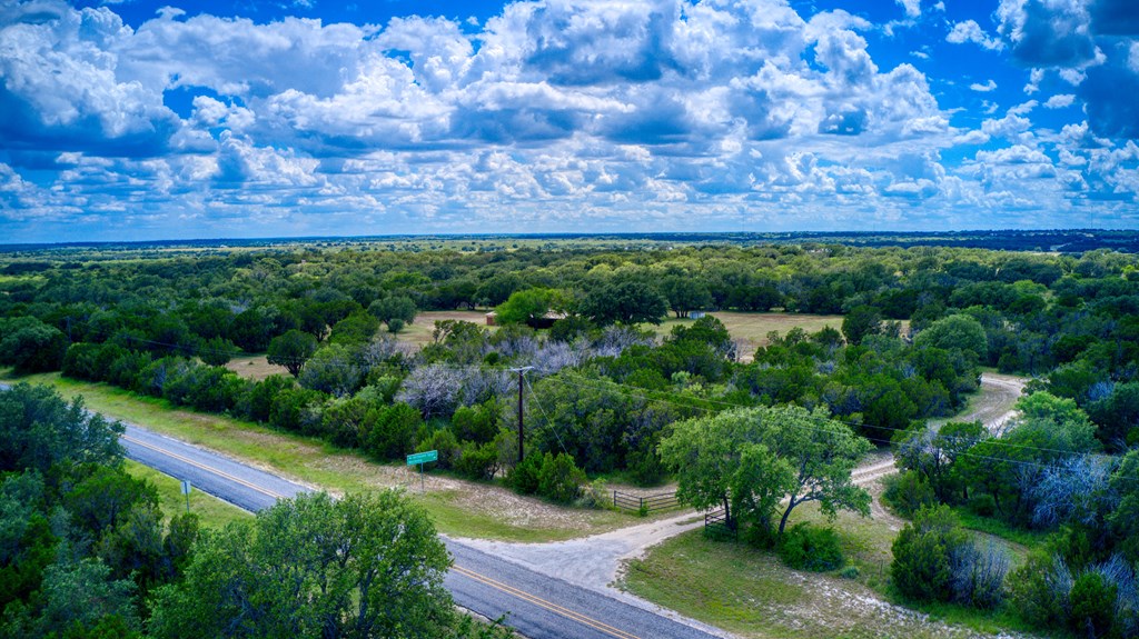 77 East E Highway Rochelle, TX 76872 - Photo 7 of 36