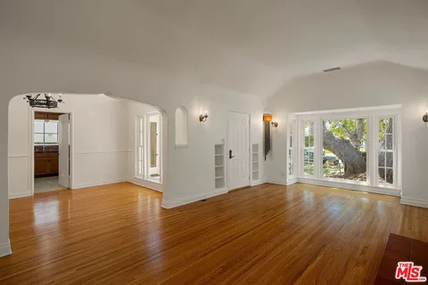 $3,800,000 | 417 11th Street, Santa Monica, CA 90402