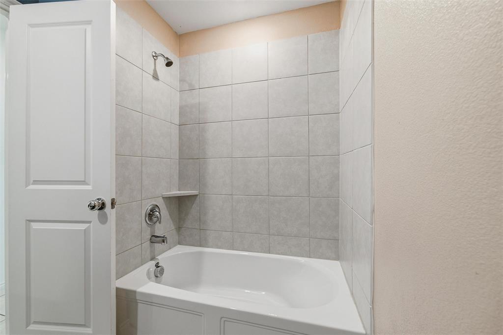 312 Ranchito Pass Haslet, TX 76052 - Photo 20 of 31