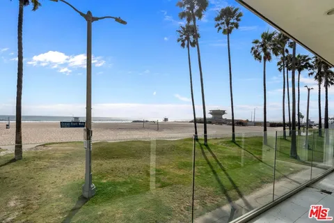 $9,200,000 | 2419 Ocean Front Walk, Venice, CA 90291