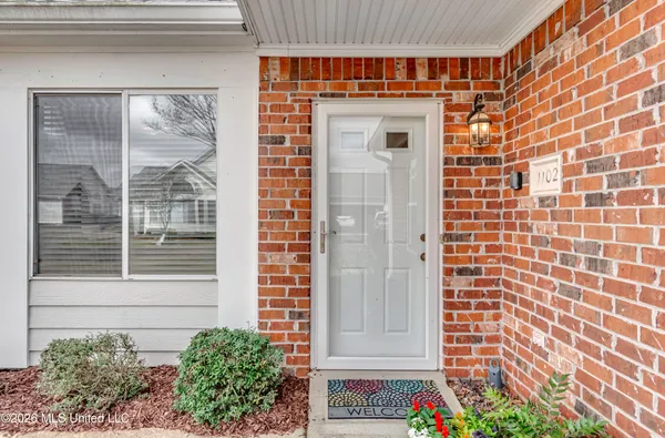 $289,900 | 1102 Gerrits Landing, Brandon, MS 39047