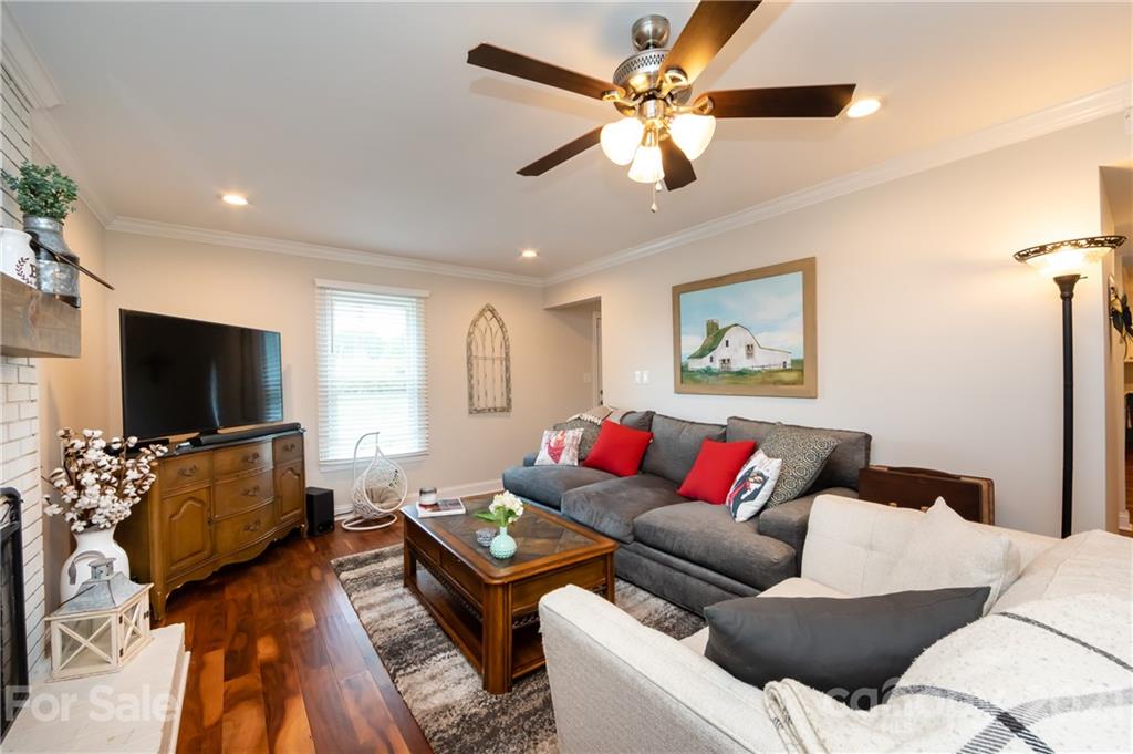 1311 South Point Road Belmont, NC 28012 - Photo 11 of 27 Gallery Image 11