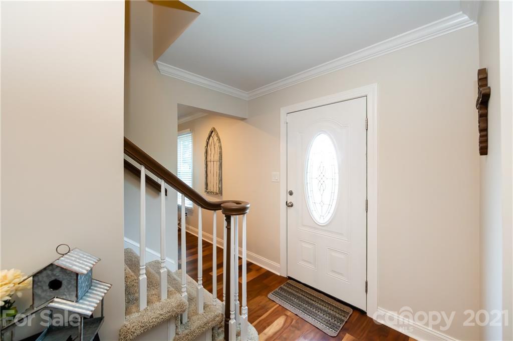 1311 South Point Road Belmont, NC 28012 - Photo 3 of 27 Gallery Image 3