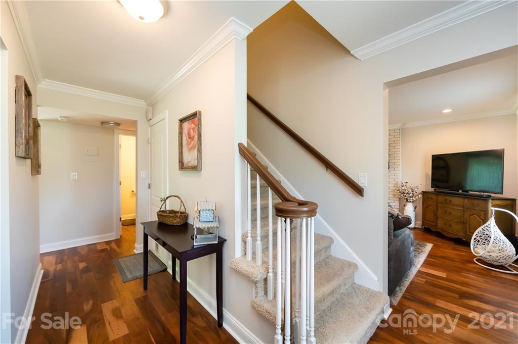 1311 South Point Road Belmont, NC 28012 - Photo 4 of 27 Gallery Image 4