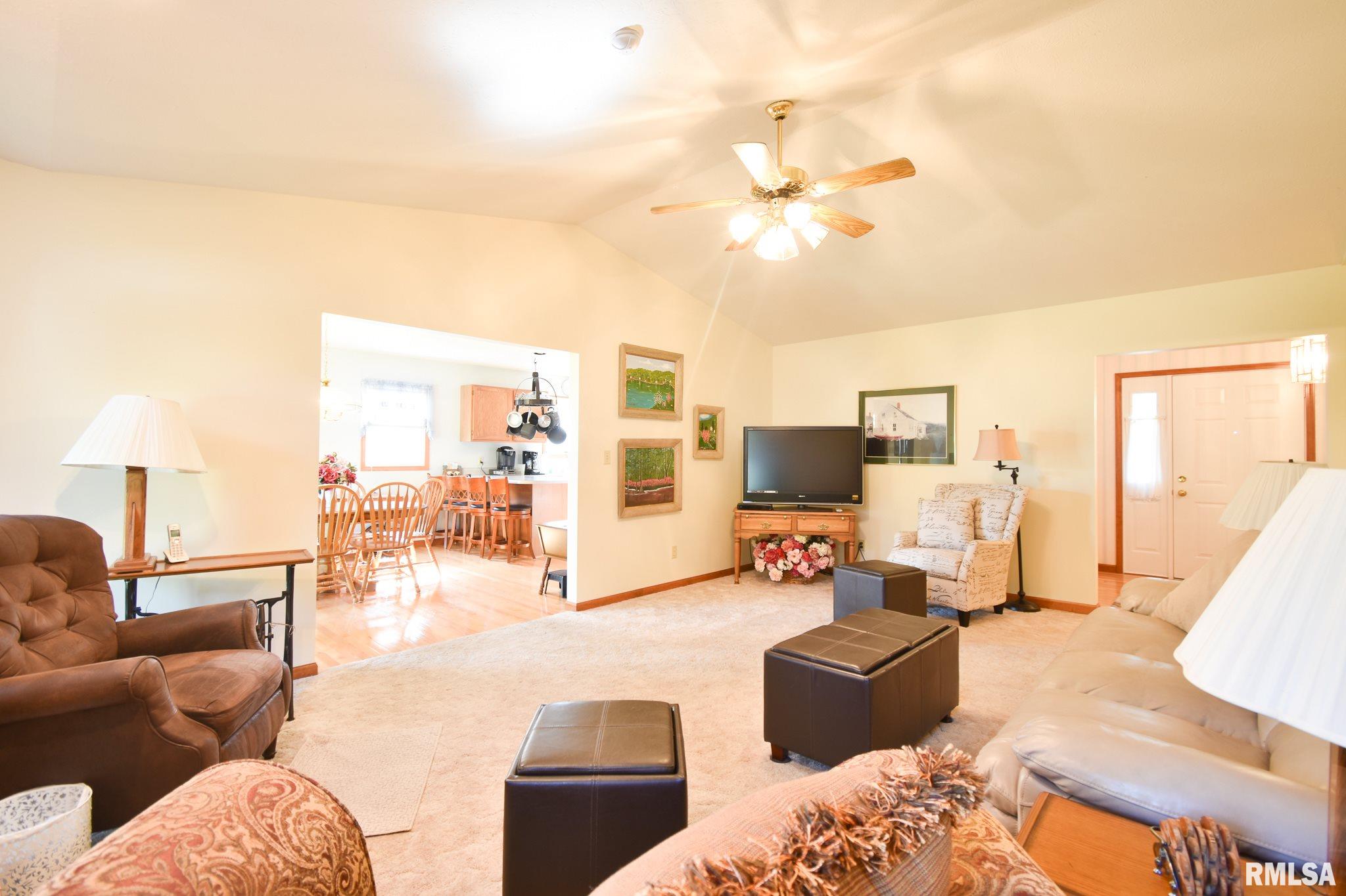 1223 Christopher Lane Springfield, IL 62712 - Photo 7 of 20