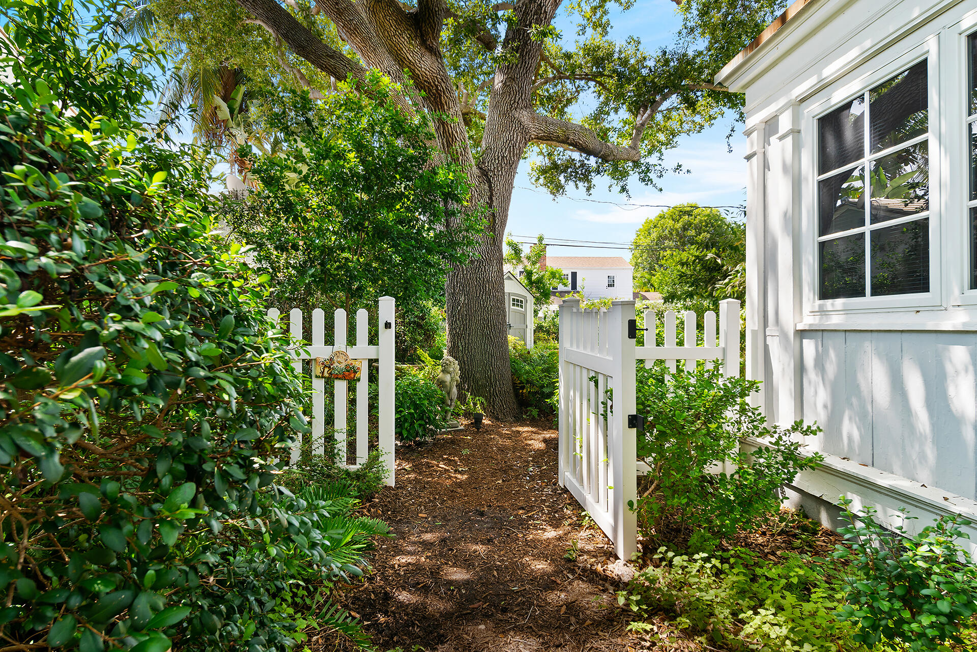 344 Valley Forge Road West Palm Beach, FL 33405 - Photo 25 of 34 344-VALLEY-FORGE-RD-33405-047