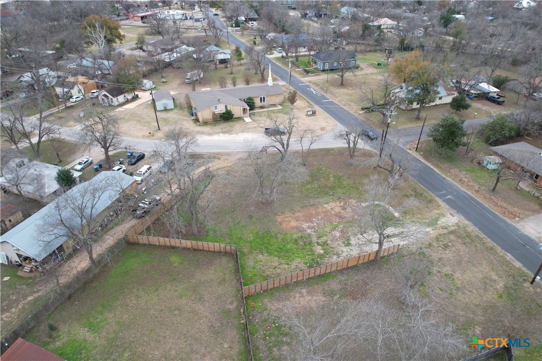 305 B Lexington Road Elgin, TX 78621 - Photo 3 of 10 a view of a yard with staircase