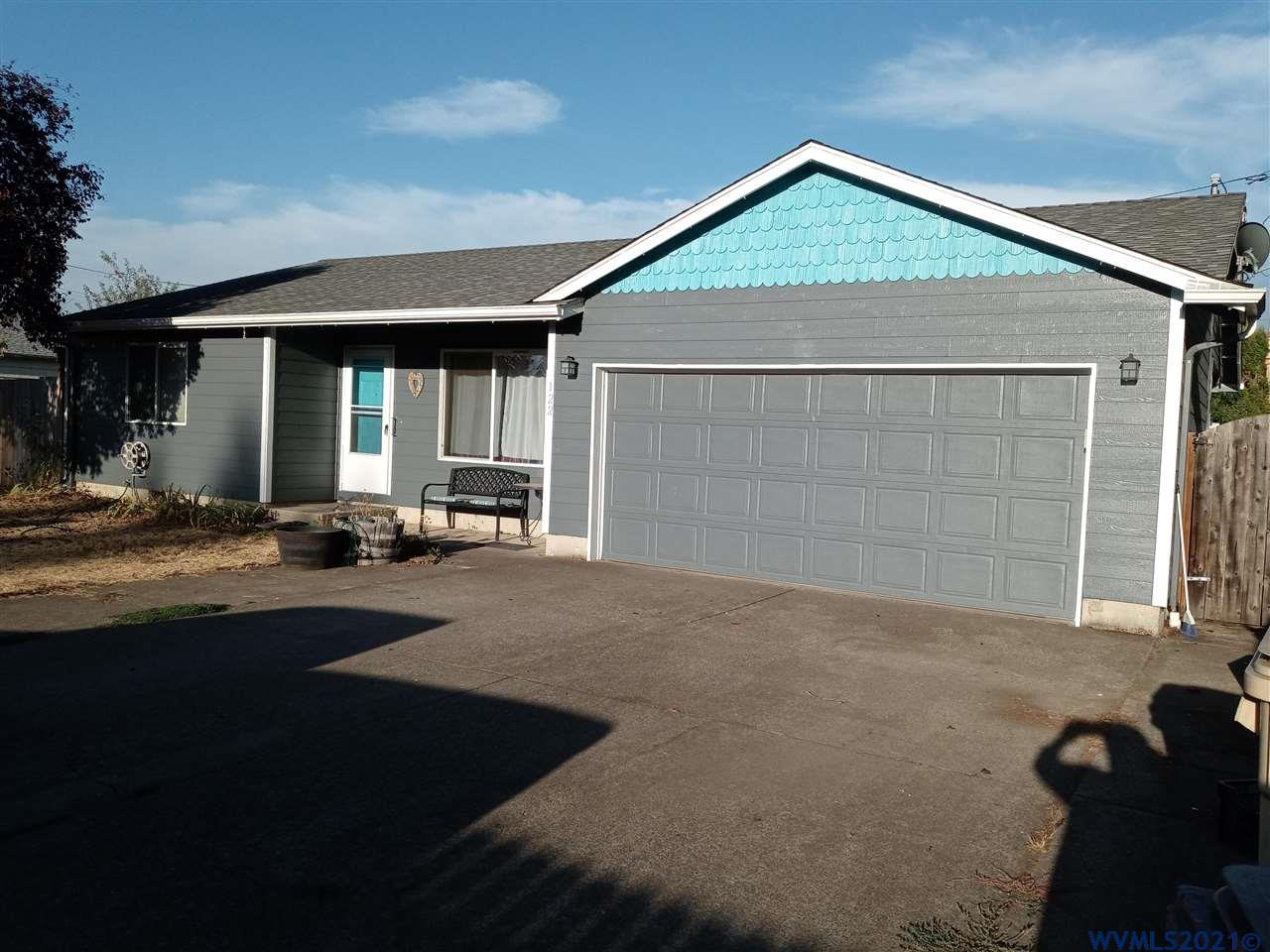 122 Walker Road Lebanon, OR 97355 - Photo 1 of 21 Gallery Image 1