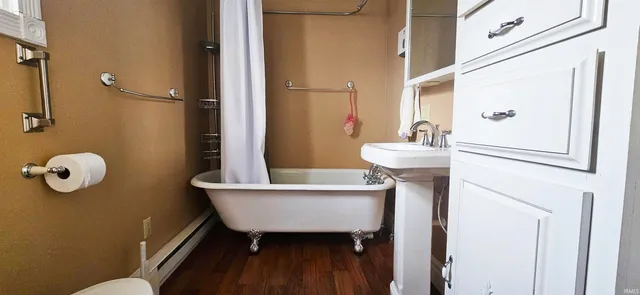 $209,900 | 126 East 4th Street, Mount Carmel, IL 62863