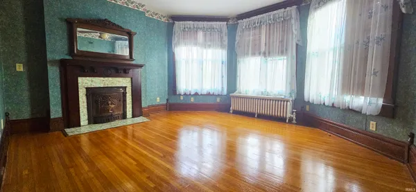 $209,900 | 126 East 4th Street, Mount Carmel, IL 62863