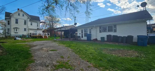 $209,900 | 126 East 4th Street, Mount Carmel, IL 62863