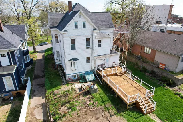 $209,900 | 126 East 4th Street, Mount Carmel, IL 62863