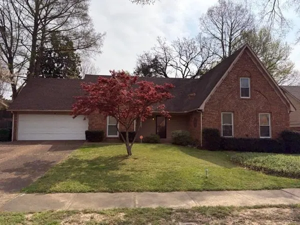 $365,000 | 3758 Oak Forest Drive, Bartlett, TN 38135