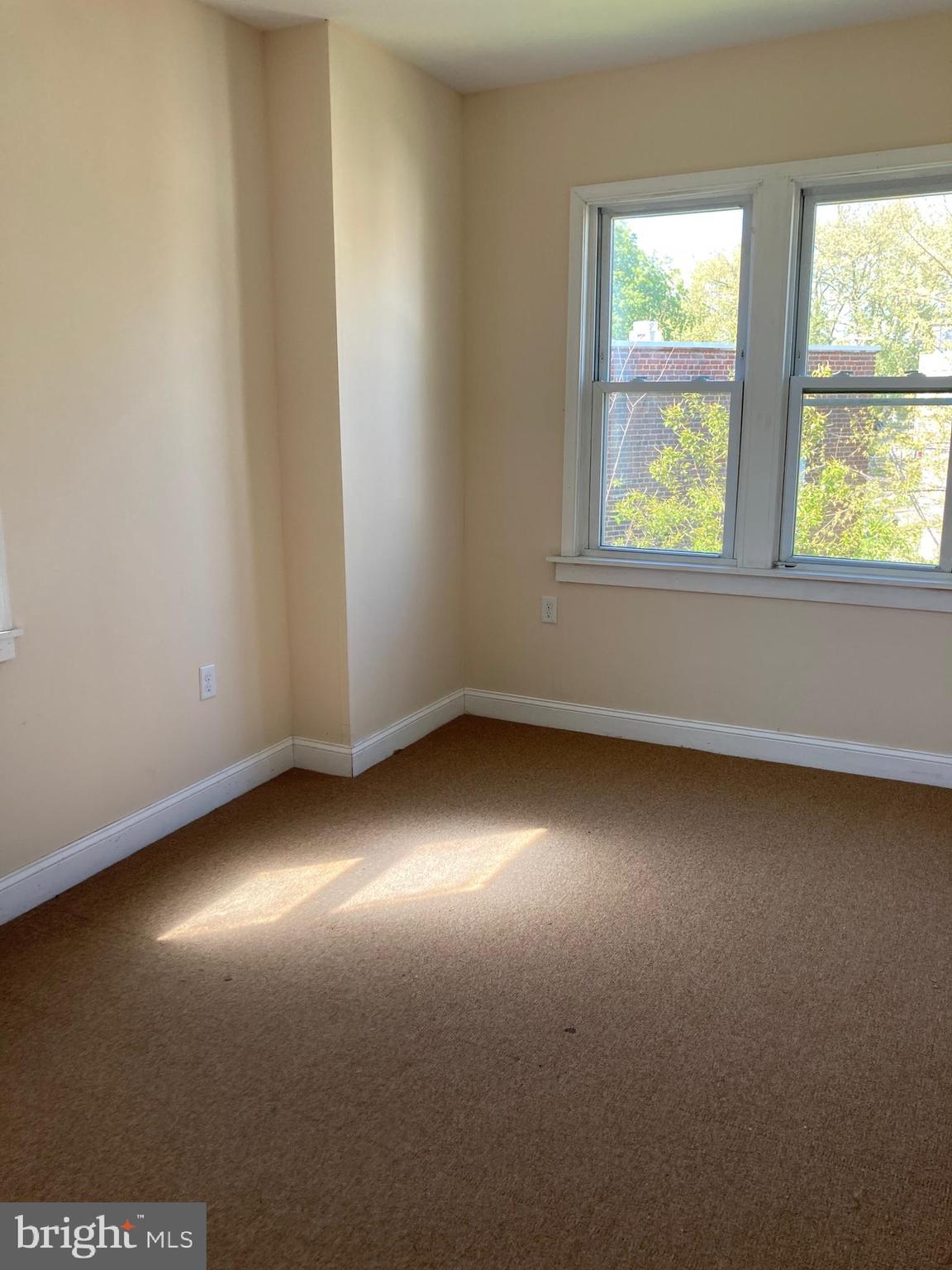 933 Keystone Road Chester, PA 19013 - Photo 17 of 20