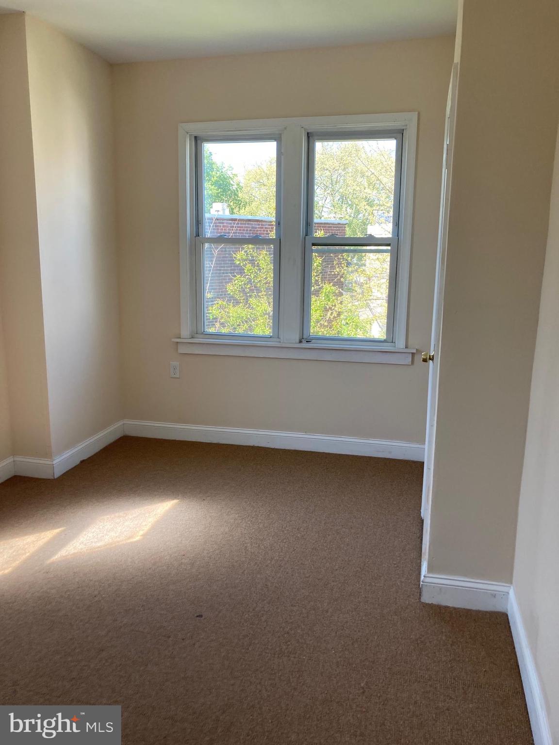 933 Keystone Road Chester, PA 19013 - Photo 18 of 20