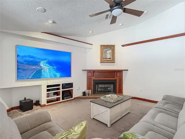 $425,000 | 8208 Rhanbuoy Road, Spring Hill, FL 34606