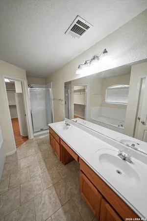 $2,050 | 525 Thurber Drive, Schertz, TX 78154