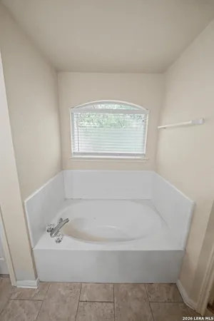 $2,050 | 525 Thurber Drive, Schertz, TX 78154