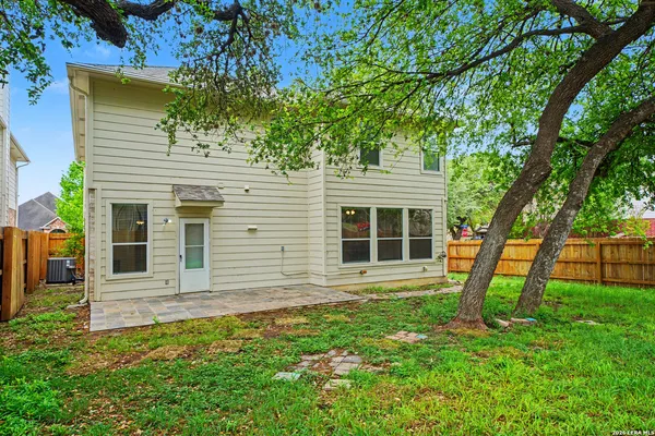 $2,050 | 525 Thurber Drive, Schertz, TX 78154