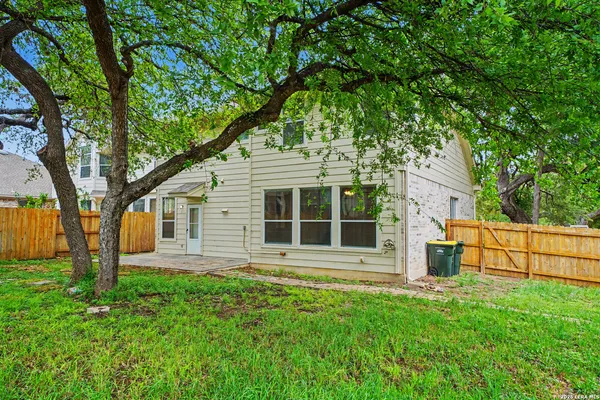 $2,050 | 525 Thurber Drive, Schertz, TX 78154