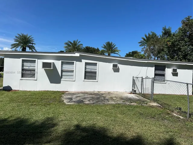 $1,000 | 708 South Bond Street, Clewiston, FL 33440