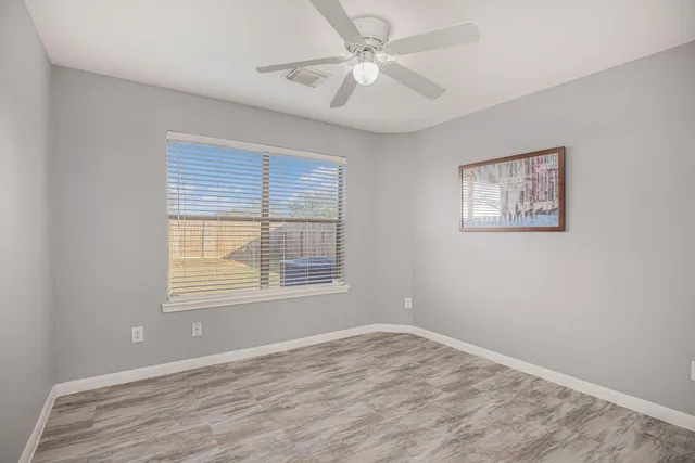 $295,000 | 7902 Swan Lane, Baytown, TX 77523