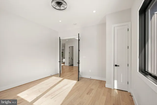 $2,650,000 | 5524 Summit Street, Centreville, VA 20120