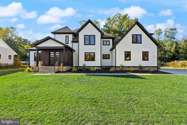 $2,650,000 | 5524 Summit Street, Centreville, VA 20120