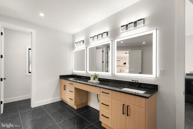 $2,650,000 | 5524 Summit Street, Centreville, VA 20120