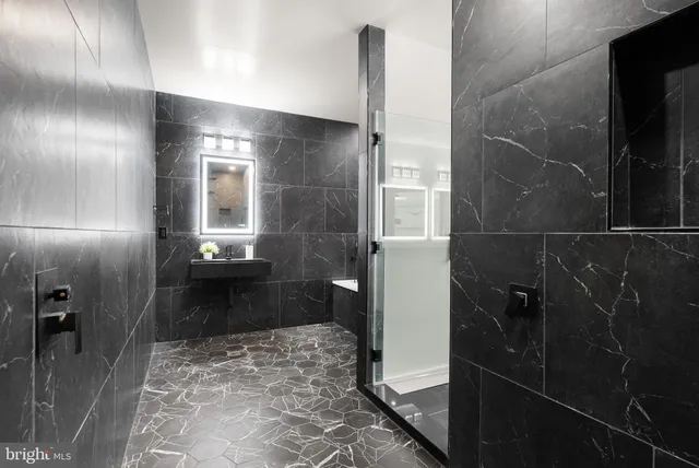 $2,650,000 | 5524 Summit Street, Centreville, VA 20120