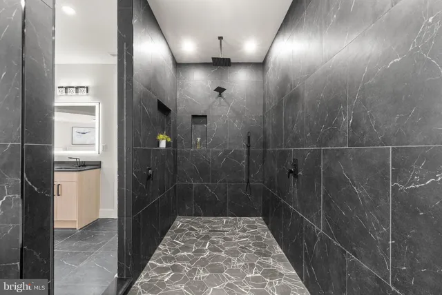 $2,650,000 | 5524 Summit Street, Centreville, VA 20120