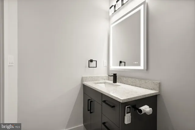 $2,650,000 | 5524 Summit Street, Centreville, VA 20120