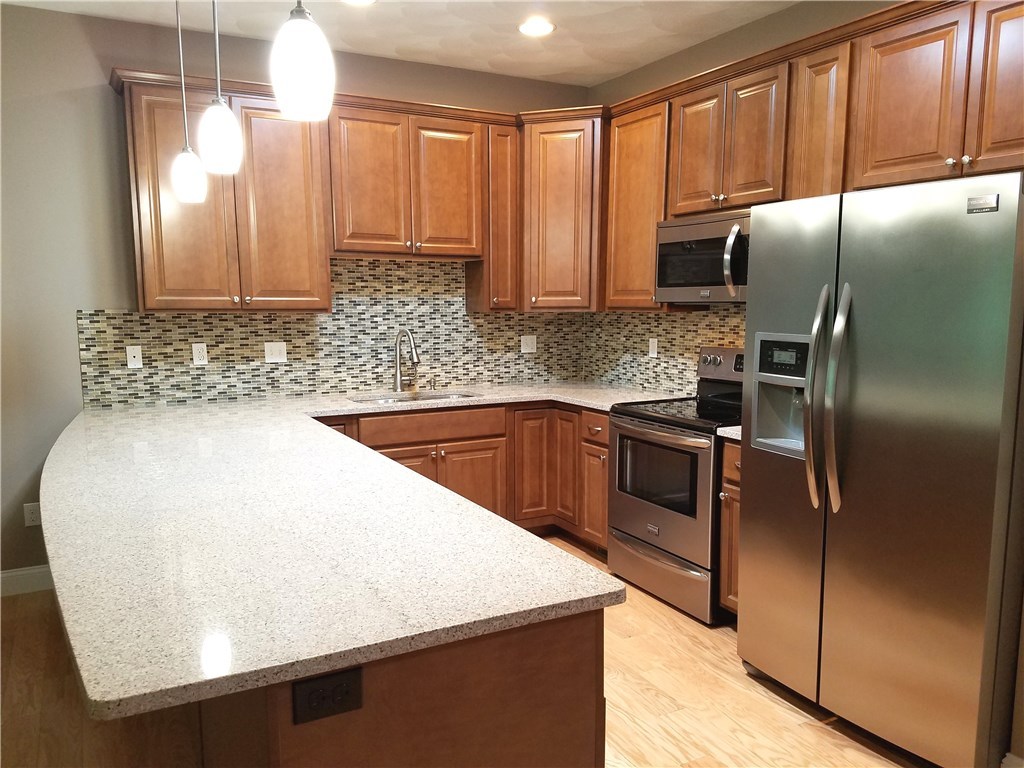 41 Breakneck Hill Road, Unit 43 Lincoln, RI 02865 - Photo 6 of 22 Gallery Image 6