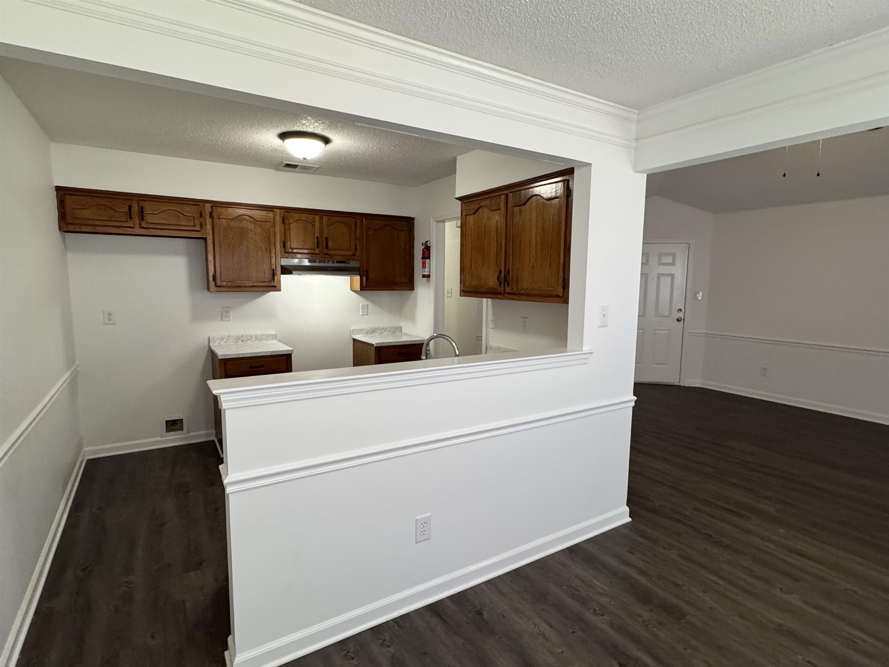 6932 Snyder Road Memphis, TN 38141 - Photo 5 of 15 a room with a bed and a mirror
