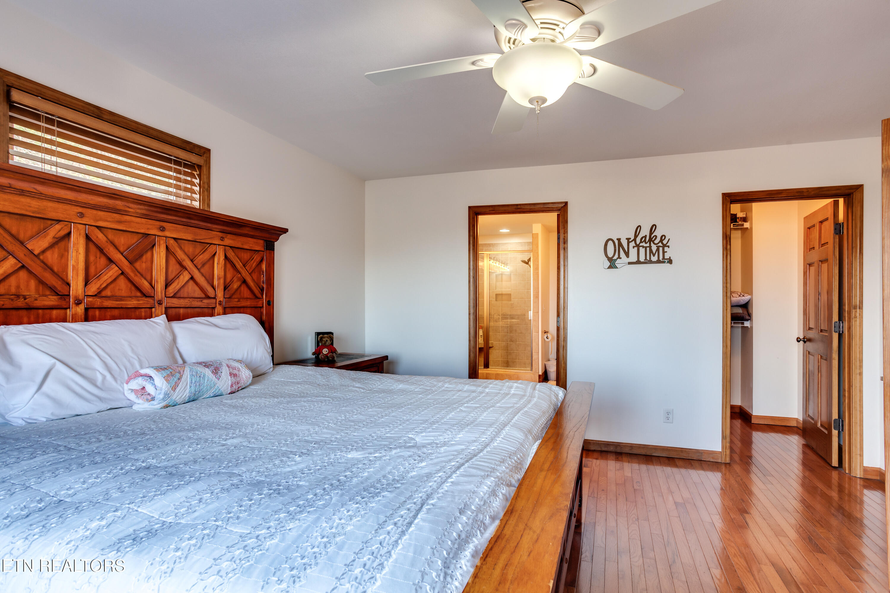 419 Larayne Hollow Road Sharps Chapel, TN 37866 - Photo 14 of 34 Master bed