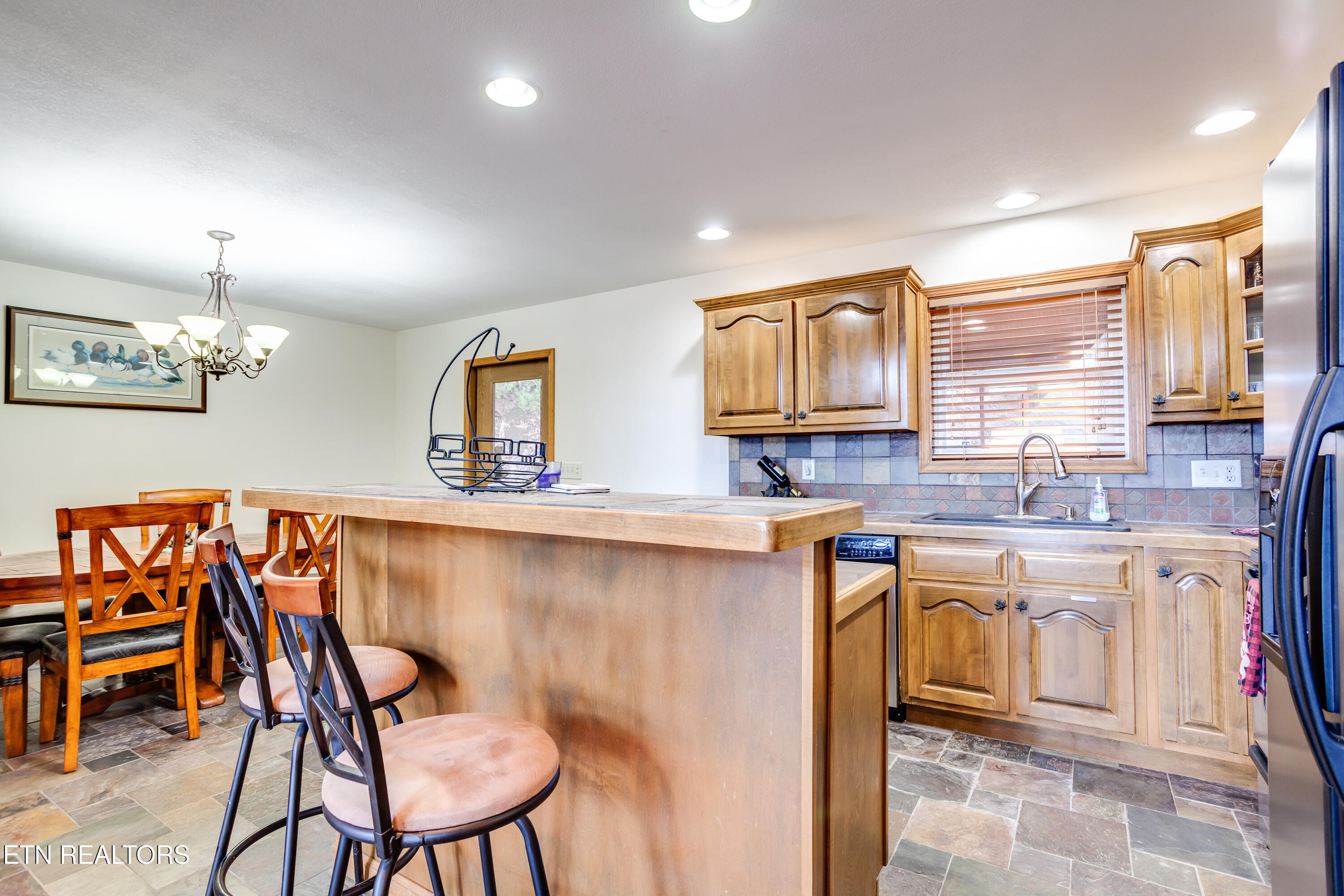 419 Larayne Hollow Road Sharps Chapel, TN 37866 - Photo 21 of 34 kitchen