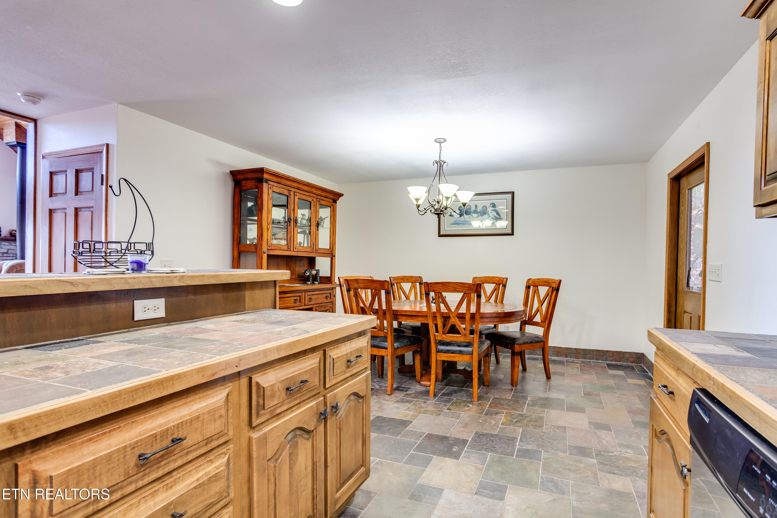 419 Larayne Hollow Road Sharps Chapel, TN 37866 - Photo 22 of 34 Kitchen