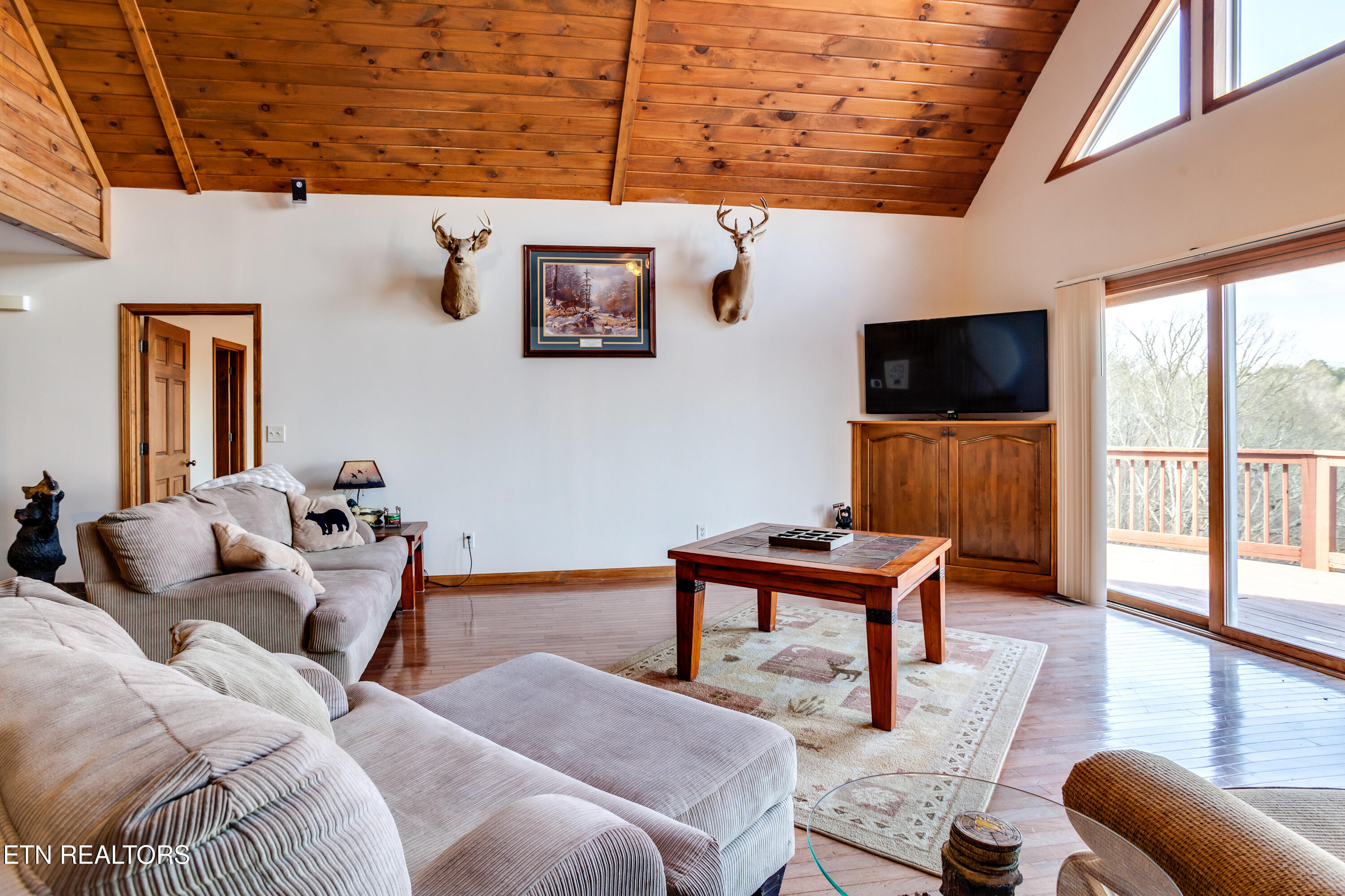 419 Larayne Hollow Road Sharps Chapel, TN 37866 - Photo 9 of 34 Great Room