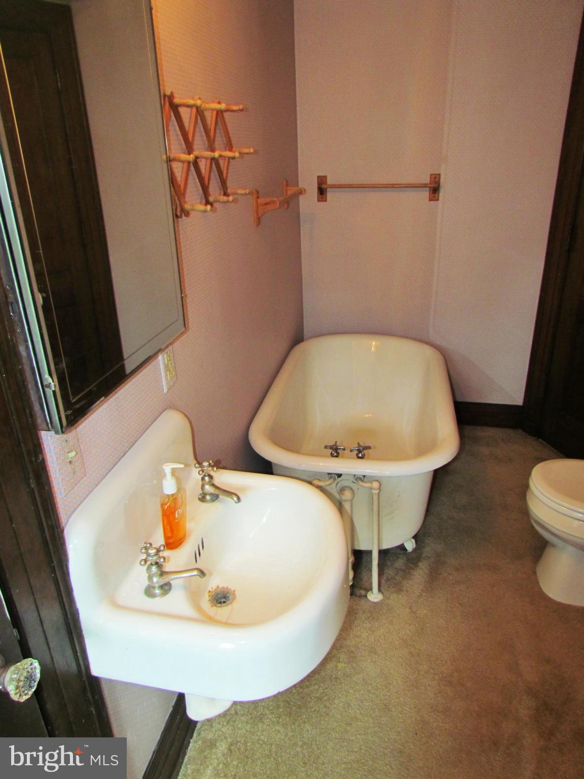 808 Buckingham Road Cumberland, MD 21502 - Photo 26 of 30 Bath