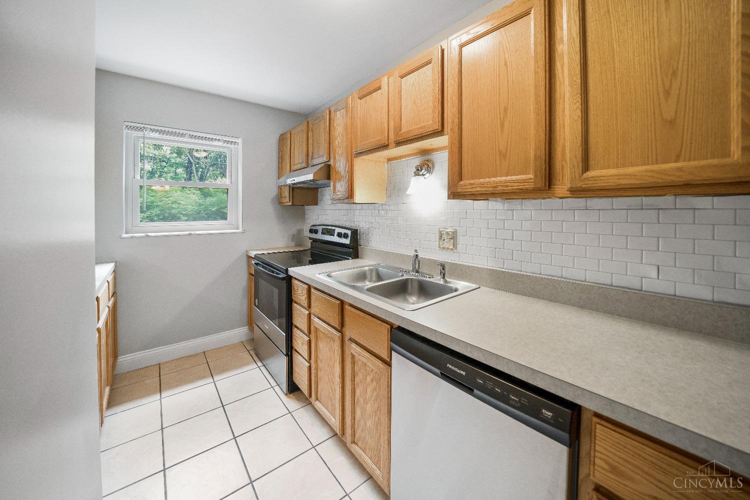 2270 Madison Road, Unit 1C Cincinnati, OH 45208 - Photo 12 of 29