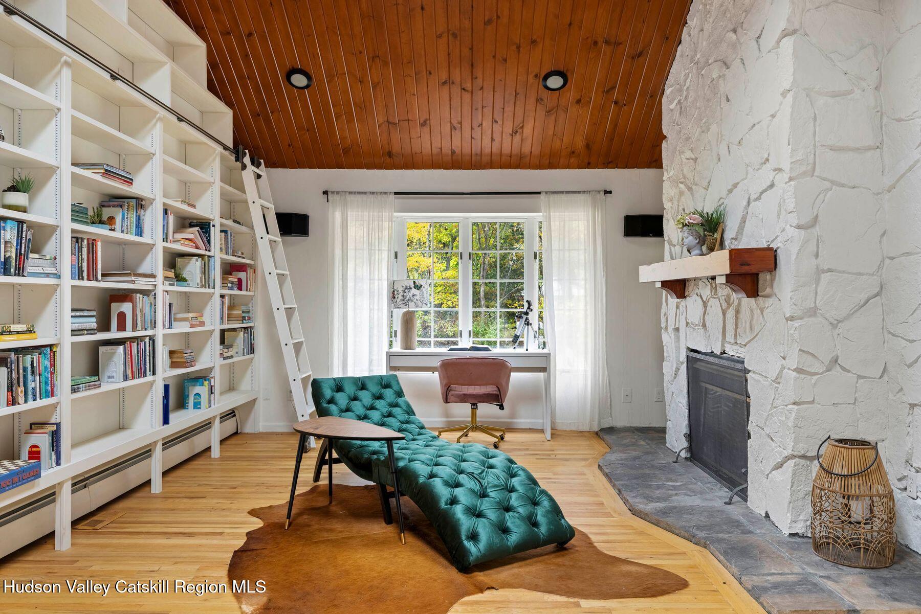 2935 Rte 44 55 Gardiner, NY 12525 - Photo 33 of 87 photo_online_036