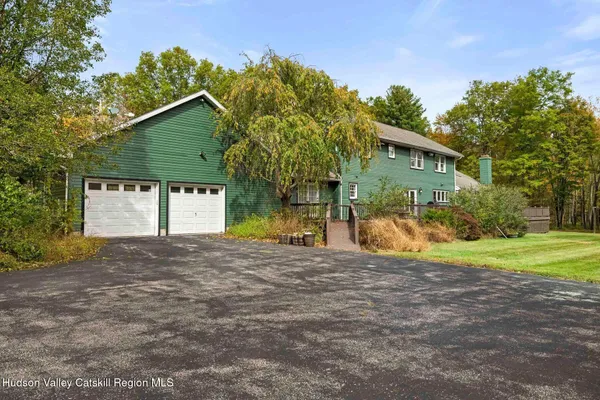 $849,000 | 2935 Rte 44 55, Gardiner, NY 12525