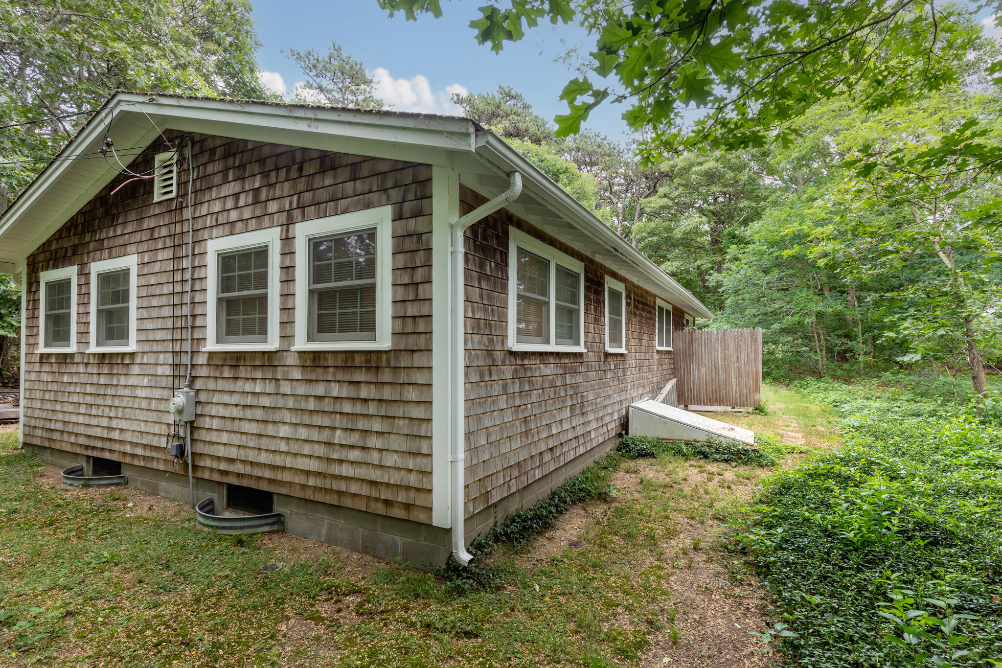 45 Knowles Street Eastham, MA 02642 - Photo 7 of 31 07