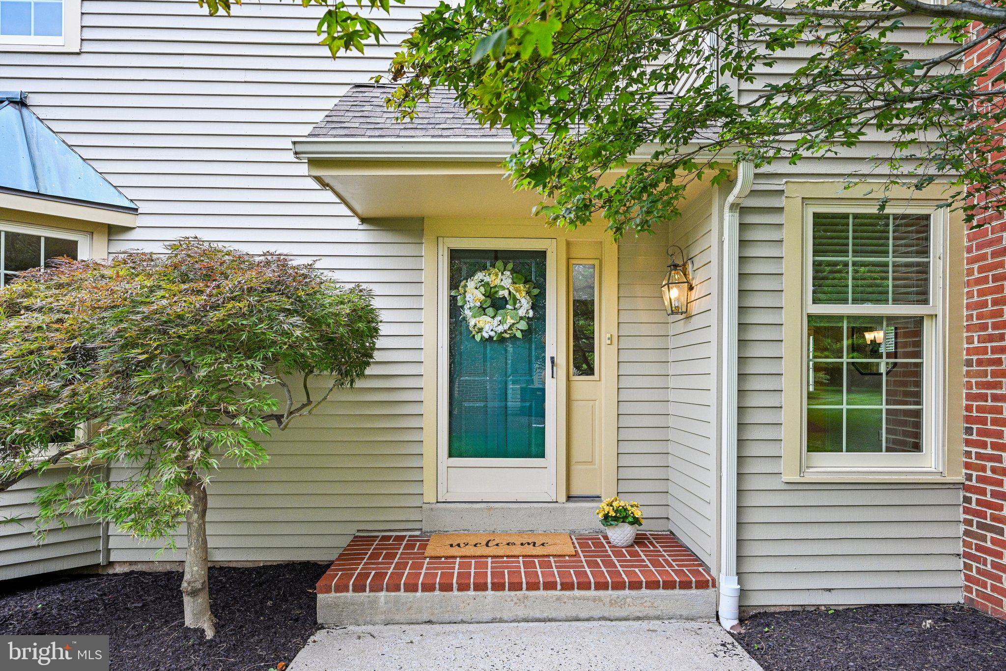 175 Hunter Court Ambler, PA 19002 - Photo 4 of 9 Charming entryway with welcoming vibes.