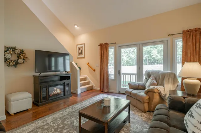 $434,000 | 40 Coles Way, Atkinson, NH 03811