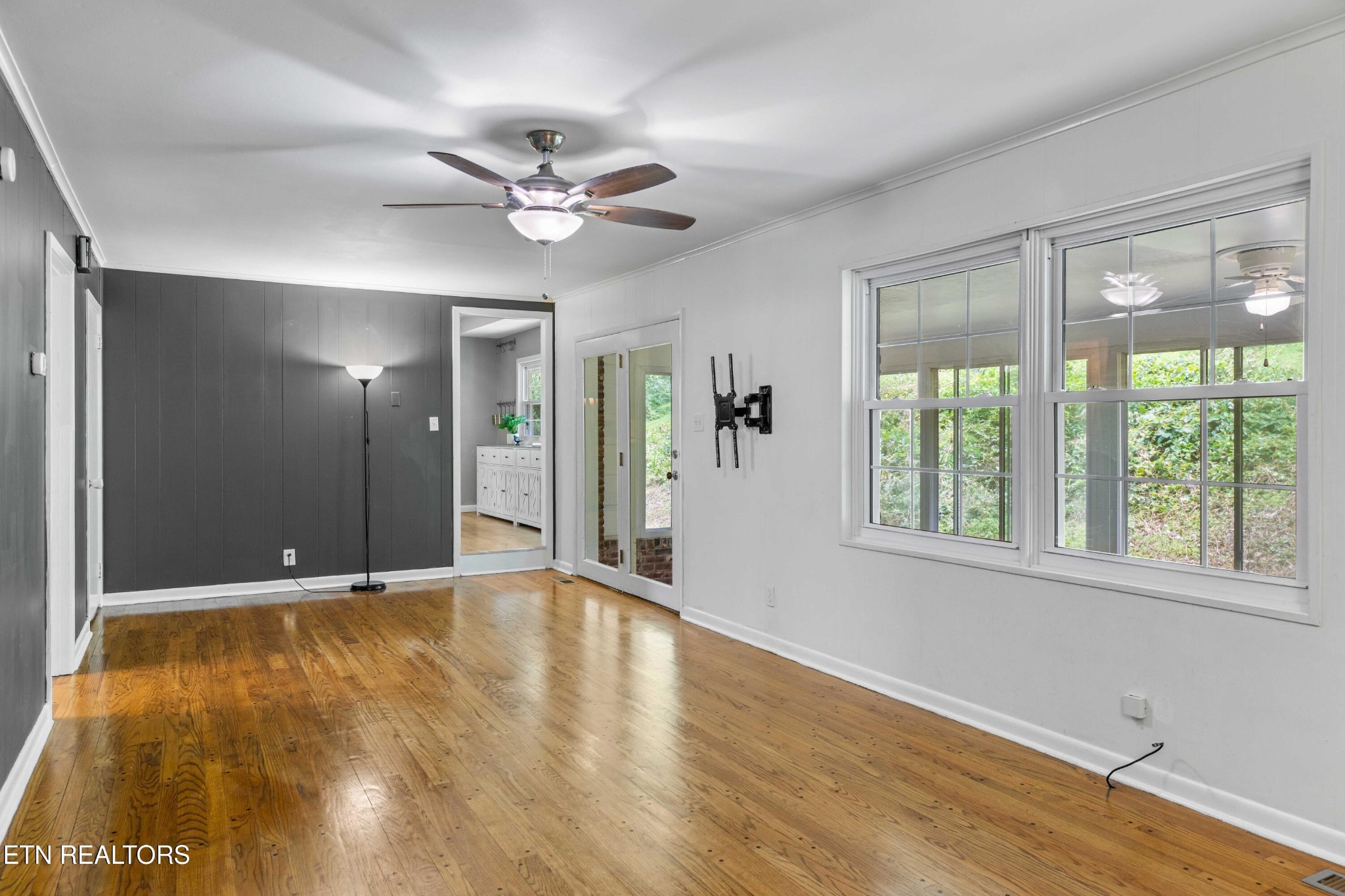 3608 Cherrylog Road Knoxville, TN 37921 - Photo 17 of 34 Gallery Image 17